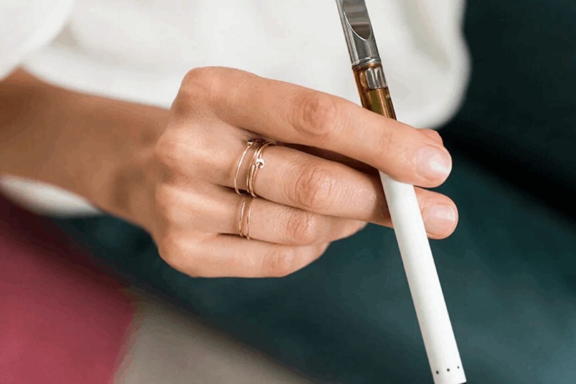 Using a THC Vape Pen